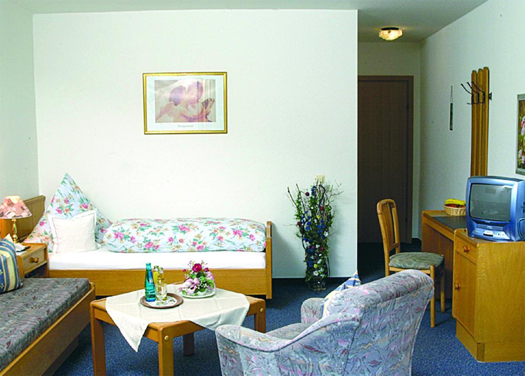 Hotel Garni Hubertushof Bad Füssing Rum bild